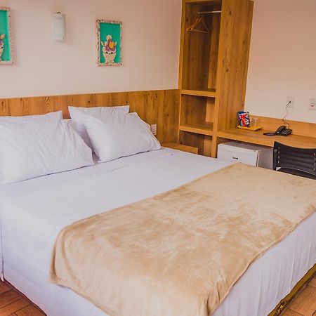 Hotel Dona Lidia Контагем Екстер'єр фото